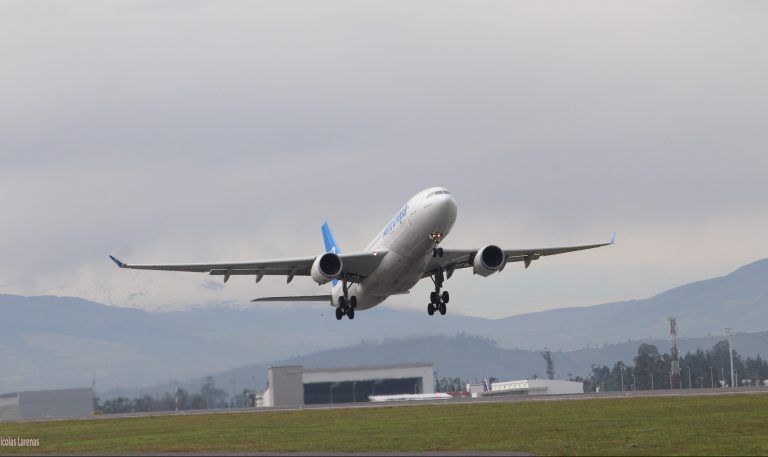 самолет компании Air Europa