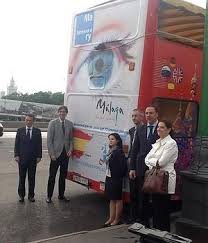 Малага проведет кампанию в экскурсионных автобусах Москвы Туристические автобусы Малаги знакомят россиян с автором "Герники" и новыми предложениями для отдыха