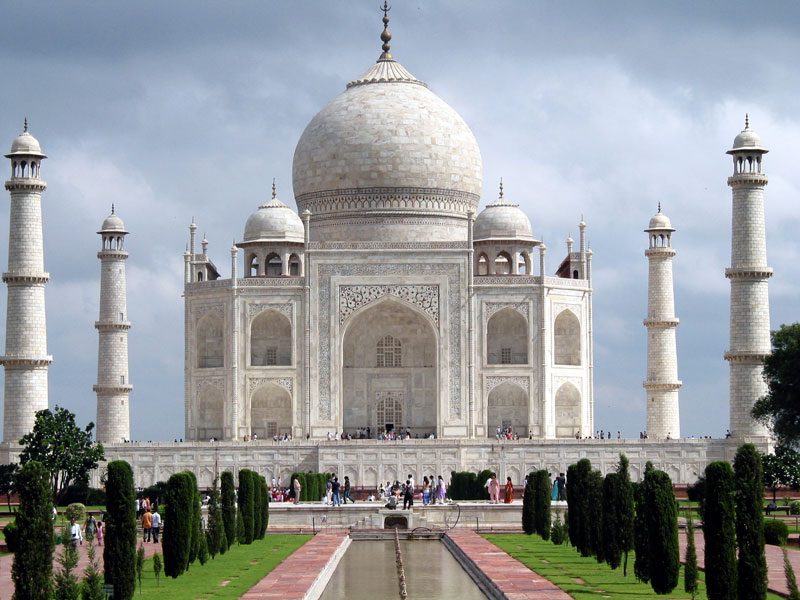 Одно из любимых мест туристов - храм Тадж-Махал Ключевая фигура на World Travel Market в Лондоне 2016 - индустрия туризма Индии