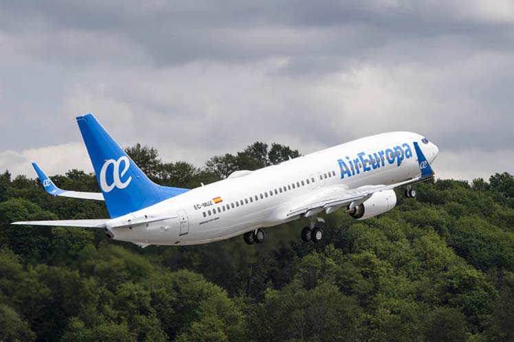 самолет компании Air Europa