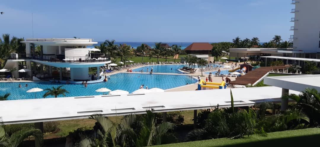 pool hotel