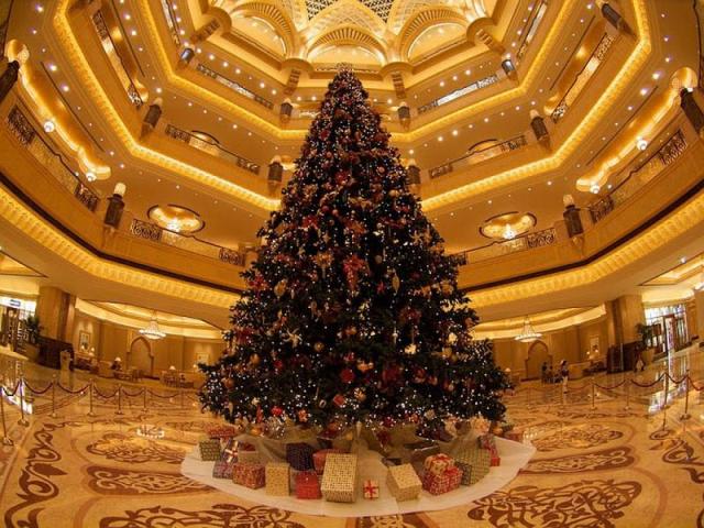 Отель Emirates Palace в Абу-Даби Где провести Рождество и Новый год?