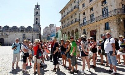 Туристы в Гаване Отельеры отметили большое будущее туризма на Кубе