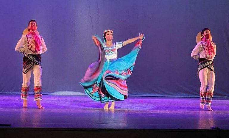 dancers
