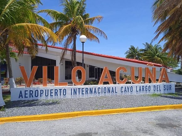 airport cayo largo